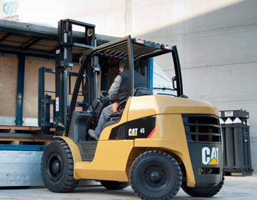 Nueva Carretilla Caterpillar diesel DP 4000 hasta 5500 KG.