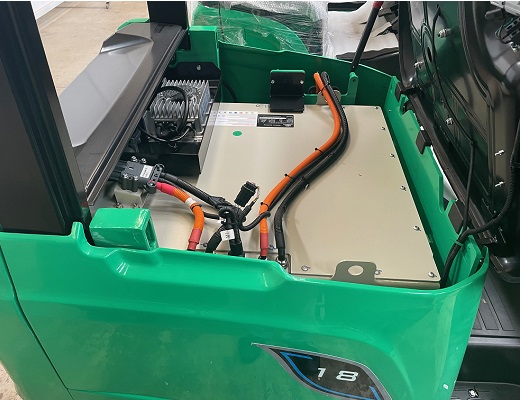 Carretilla Elevadora Litio 1.800 kg. 4