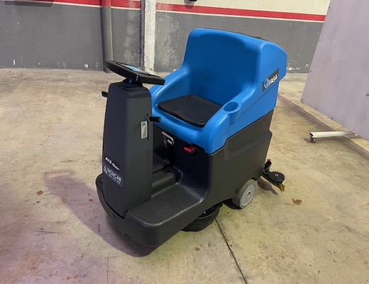 Fregadora conductor sentado A12 RIDER 66 T NC00520