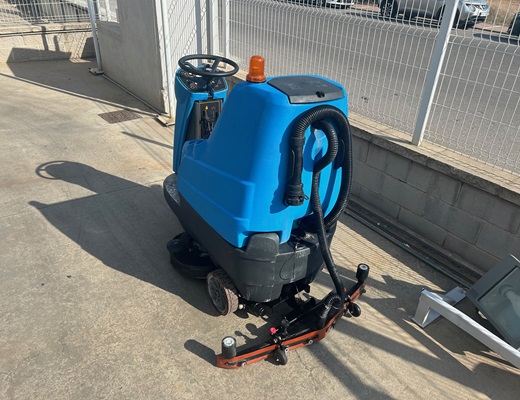 Fregadora-conductor-sentado-A13-85R-usada-nc00498-1