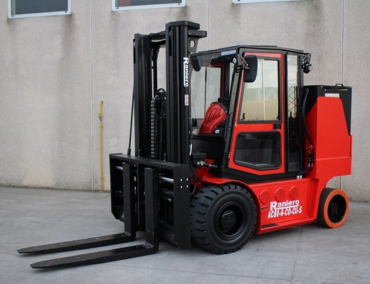 Carretilla Eléctrica Compacta 8000 Kg