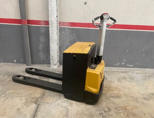 transpaleta-caterpillar-usada-npp20n2-nc00364