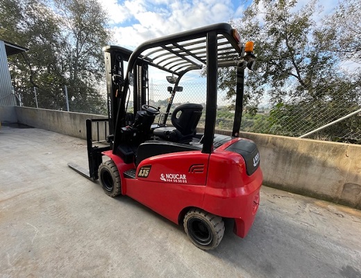 Carretilla-electrica-Usada-MB-CPD35-AC4-2