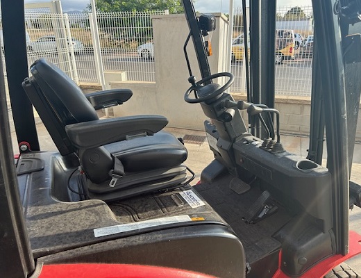 Carretilla electrica Usada Hangcha CPD18-AC3-E