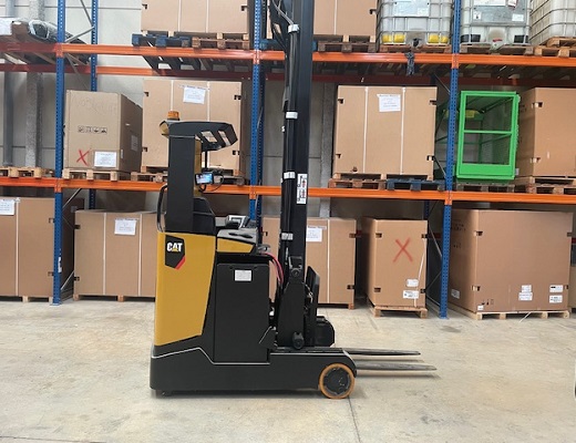 carretilla-retractil-usada-caterpillar-1600kg-a-10-mts-nc00380